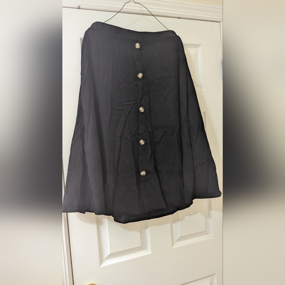 SHEIN Black A-Line Skirt with Button Detail